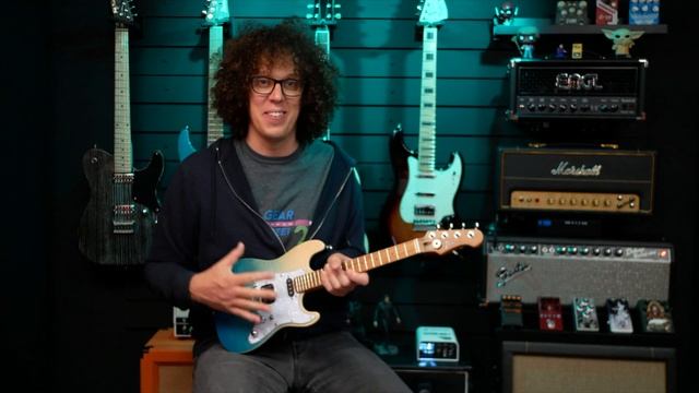 A guitar for ANTS? (Flight Pathfinder Electric Ukulele + Jet Guitars JS-450) смотреть онлайн