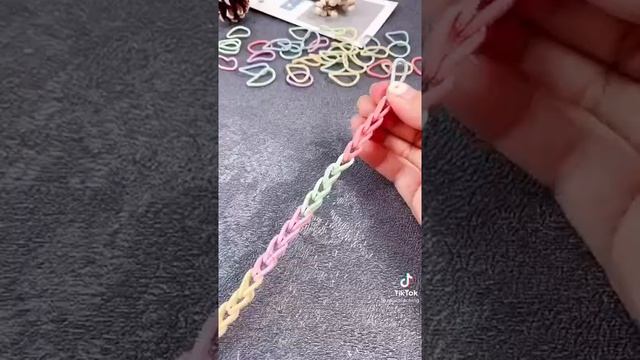 А ты можешь плести браслеты из резинок смотреть онлайн