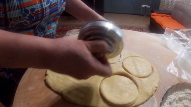Песочное кольцо с арахисом вкус детства смотреть онлайн