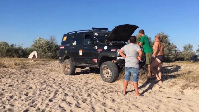 Крым 2020. Лексус застрял в песке на диком пляже в Витино. смотреть онлайн