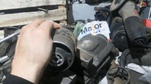 замена сайлентблока верхней опоры двигателя реззо такума