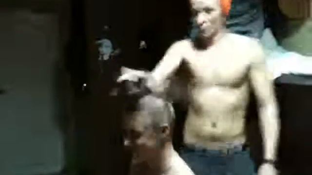 Бешеный парикмахер смотреть онлайн