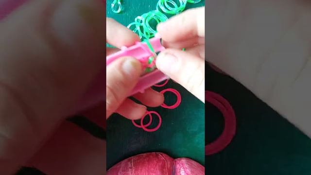 как сплести из резинок браслет „Чешуя дракона” смотреть онлайн