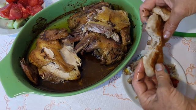 В мясе Гибрид двух пород кур Мини мясные и Брессы/Курица запечённая в духовке. смотреть онлайн