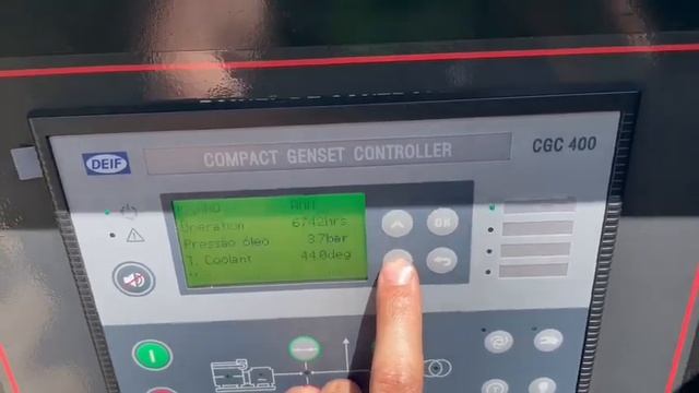 Gerador de energia carenado e silenciado. 500 kva 220/ 380/ 440 V. Motor Volvo Penta. Funcionando. смотреть онлайн