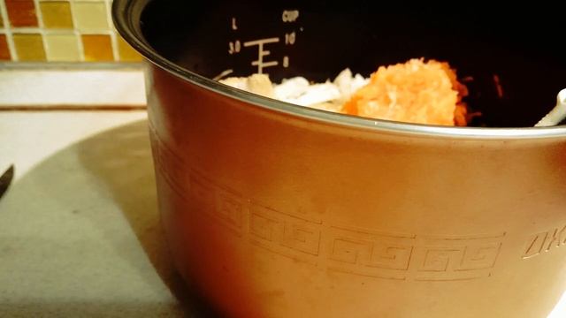 Филе индейки на овощной подушке. Быстрый ужин который приготовит себя сам. смотреть онлайн