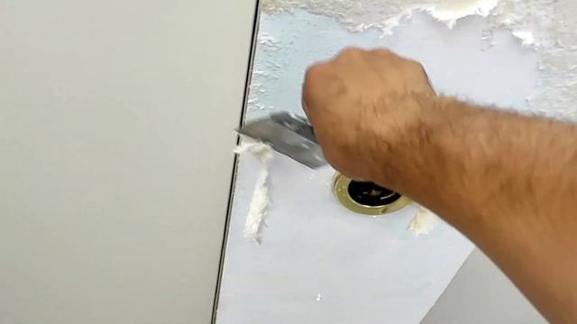 БЫСТРО КАК СНЯТЬ СТАРЫЕ ОБОИ со стены своими руками ( 1 серия) смотреть онлайн