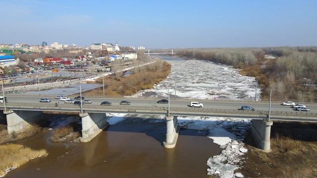Ледоход в Оренбурге (Урал) | Drone 4k смотреть онлайн