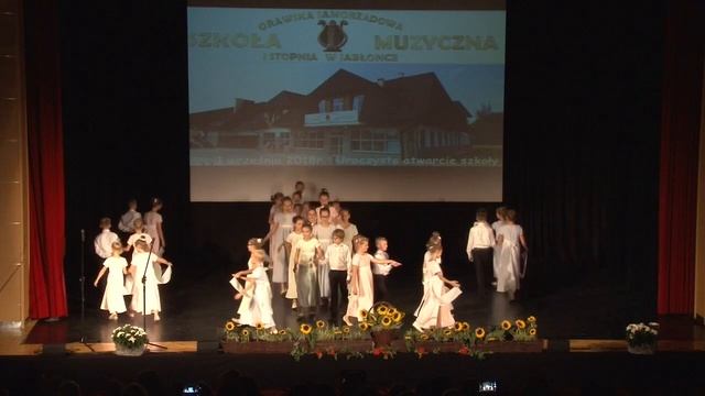 Polonez inauguracyjny: K. Kurpiński - Polonez „Cześć Ci, Polsko” смотреть онлайн