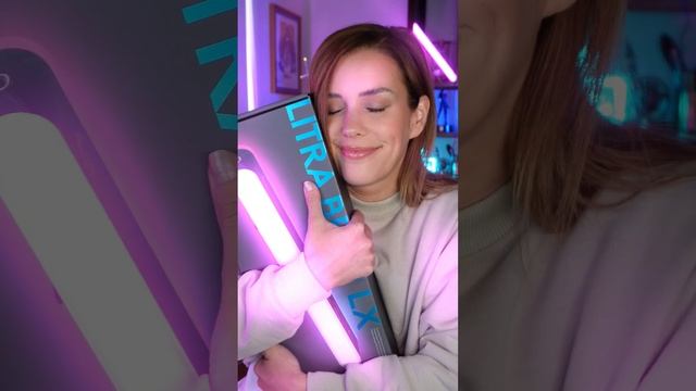 #LogitechG Yeti GX Dynamic USB mic + Litra Beam LX keylight for function and DRAMA ? #streamsetup смотреть онлайн