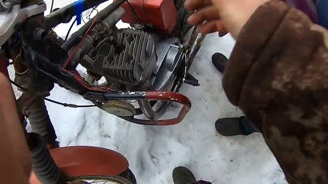 В гостях у Антона заводим Яву 638 люкс. смотреть онлайн