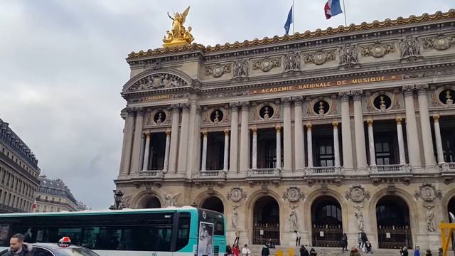 Paris, France : Place de l'Opera, Palais Garnier, InterContinental Paris Le Grand Hotel смотреть онлайн