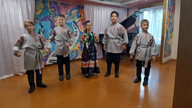 фольклорный ансамбль "Маков цвет" русская народная песня "Уж как в Галиче горка крута" смотреть онлайн