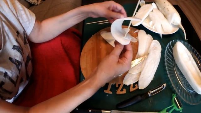 Кораблик из редиса дайкон ?украшение стола ?TABLE DECORATION Of The RADISHES RADISH Carving