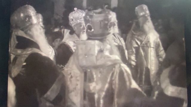 Торжественная Божественная литургия на интронизацию Патриарха Московского Алексия I - 1945 г. смотреть онлайн