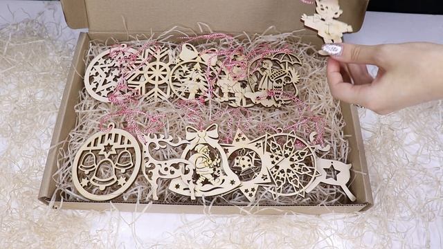 Новогодний набор игрушек на Ёлку : Звёздный час смотреть онлайн