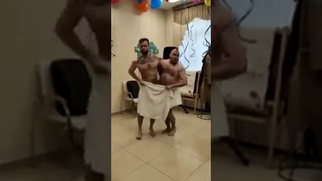Танец с полотенцами смотреть онлайн