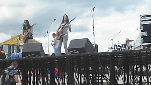 Адамант - Pretty Woman("Юнифест" 2.06.2012) смотреть онлайн