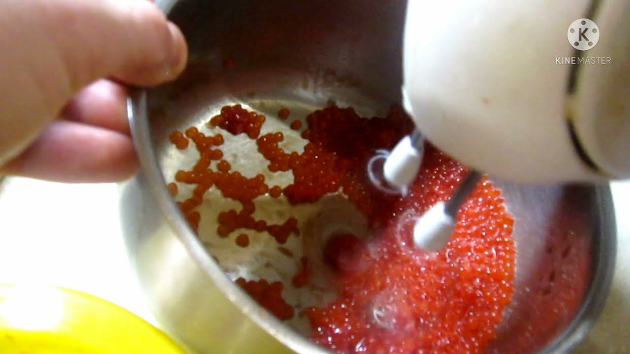 ВЗБИВАЕМ миксером КРАСНУЮ ИКРУ!!! СУПЕР способ!!! смотреть онлайн