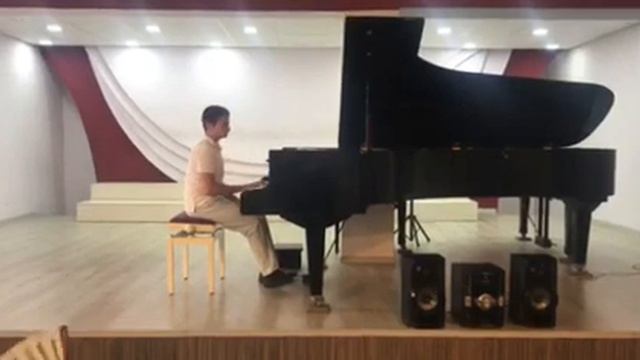 Шопен.Прелюдия ми минор. Эдуард Мусаелян