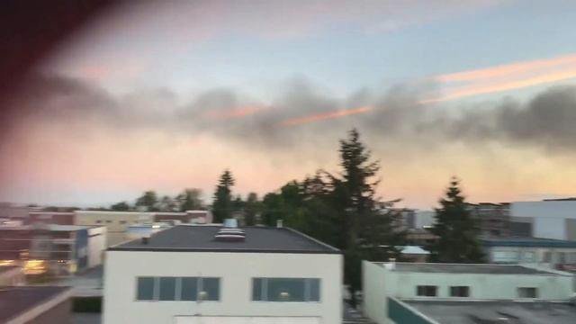That’s just the smoke of a forest fire like woooow смотреть онлайн