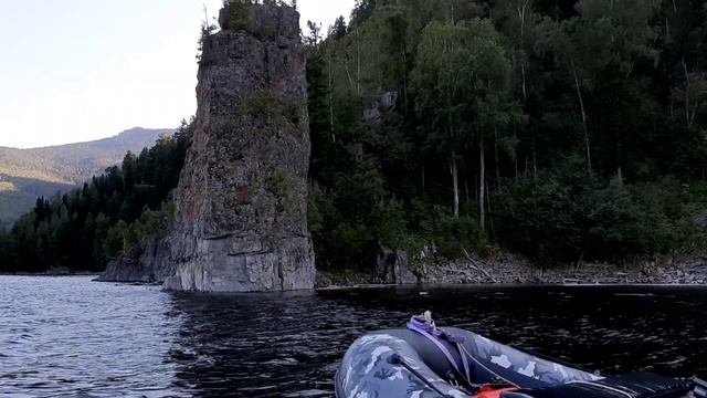 обратная сторона Саяно-Шушенской ГЭС(рыбалка за стенкой) смотреть онлайн