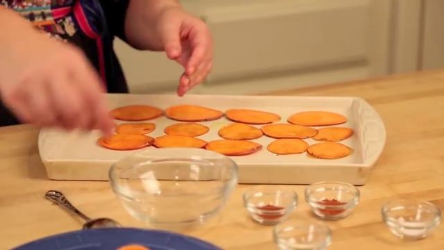 How to Make Honey BBQ Sweet Potato Chips: Gluten-Free & Paleo смотреть онлайн
