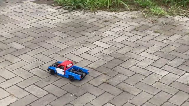 [MOD] LEGO Technic Lowered Custom Hilux with Buggy motor смотреть онлайн