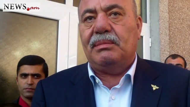 Armenian General answers journalists' quastions at Veterans Volunteer Union смотреть онлайн