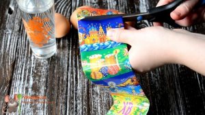 Как клеить наклейки на яйца