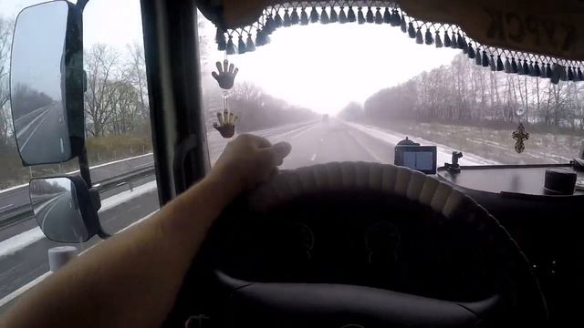 Поехал в Ростов, бесплатный участок. Все сделано для людей. Как очистить дворники от снега на ходу. смотреть онлайн