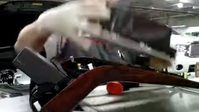 Replacing center cup holder 2009 Toyota Avalon √ Fix it Angel смотреть онлайн