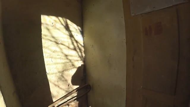 Прогулка по заброшенной деревне смотреть онлайн