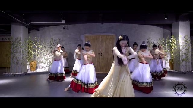 Deewani Mastani (Students of Devesh Mirchandani) China смотреть онлайн