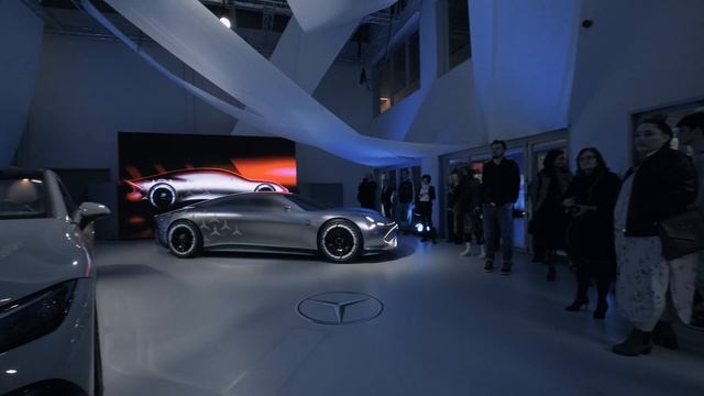 MOME x MERCEDES 20 - Exhibition in two realities /// MOME x MERCEDES 20 - Kiállítás két valóságban смотреть онлайн
