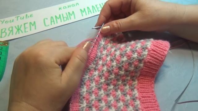 Вязание спицами детская шапочка-чепчик #143 смотреть онлайн