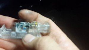 Постоянно  работает индикация открытого багажника Шкода Октавия