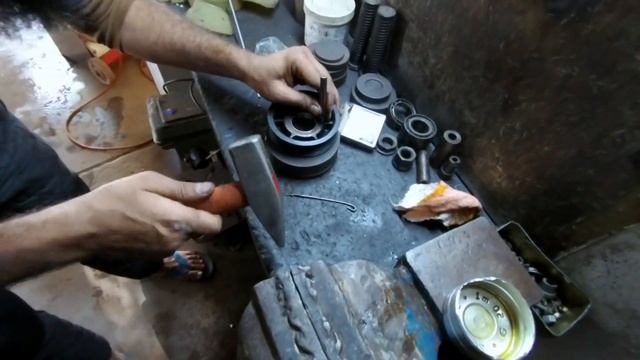 Toyota Vitz, Belta, Yaris AC Compressor Bearing Replacement смотреть онлайн