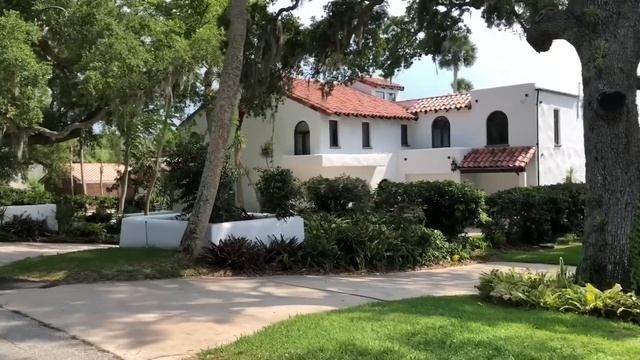 ДОМ РОКФЕЛЛЕРА И ПРОСТЫХ СМЕРТНЫХ