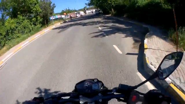 CFMOTO 150 NK POV RIDE FAKE AKRAPOVİC NO DB KİLLER POPS AND BANGS смотреть онлайн