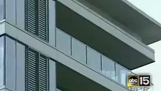 Suge Knight Gets Knocked out and Beat down AGAIN at All-Star Weekend смотреть онлайн