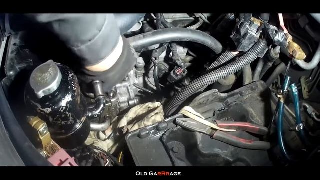 Снятие замена насоса ГУР Митсубиси Делика смотреть онлайн