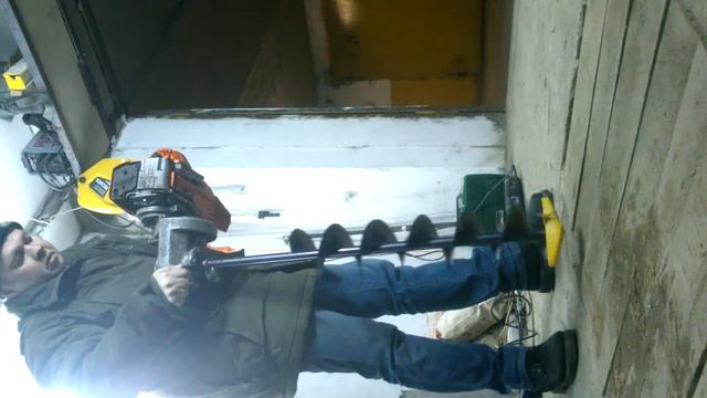 Ледобур из пилы смотреть онлайн