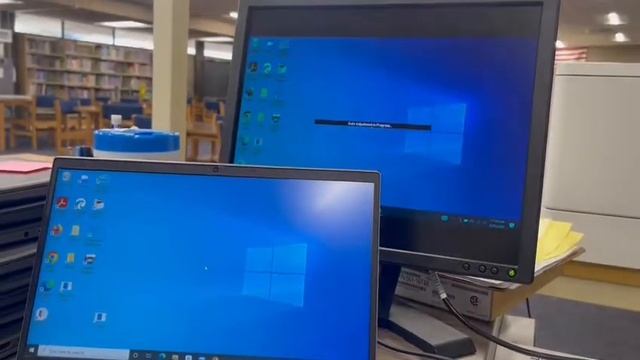 Connecting a FireFly Zbook Laptop to External Monitor using A VGA Converter смотреть онлайн