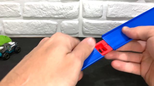 TESTANDO BRINQUEDO CROC ATTACK METAL MACHINES! PETER TOYS смотреть онлайн