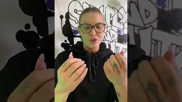Отзыв на маникюр от салона Simply&Beauty смотреть онлайн