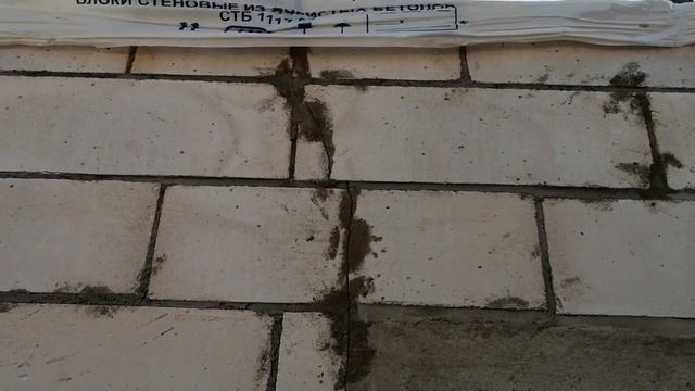 / Строительство дома / кладка стен из газосиликатных блоков / фасад / смотреть онлайн