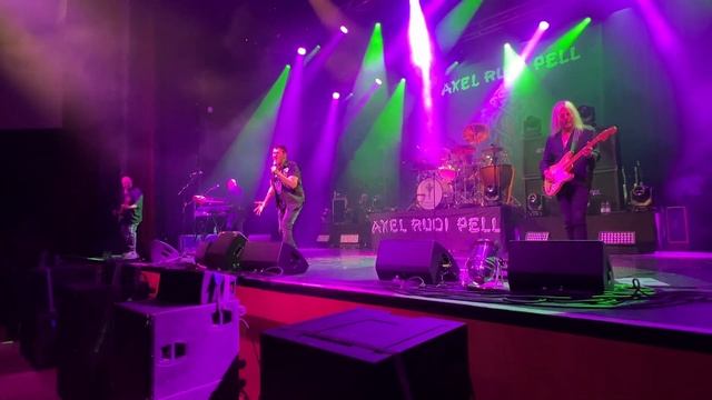 Axel Rudi Pell – "Tear Down The Walls", 28. April 2023, Stadthalle Singen D смотреть онлайн