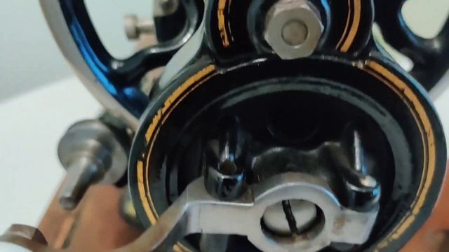 Bernhard Stoewer VS2 Serata Hand Crank Sewing Machine смотреть онлайн