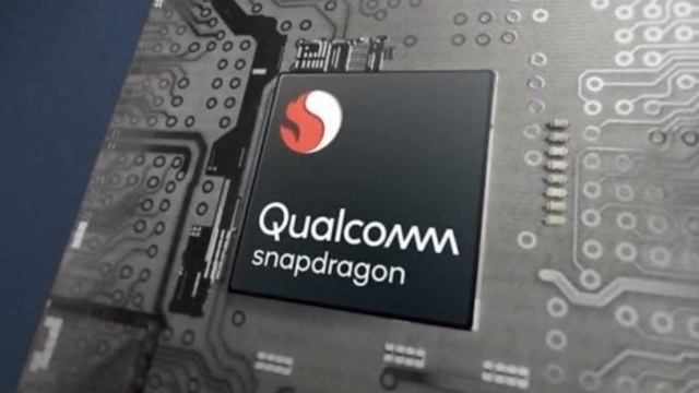 Среднячковый процессор с 5G смотреть онлайн